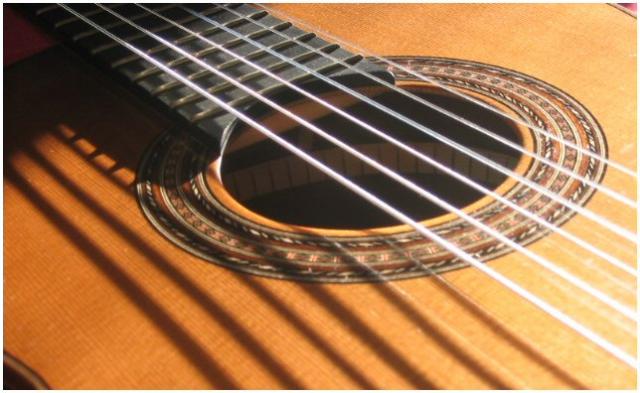 Как научиться играть на гитаре дома самостоятельно